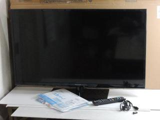 pana viera th-l39c60.jpg